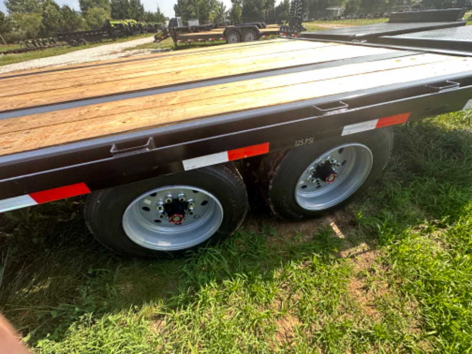 M10021 Skid Steer Trailers 