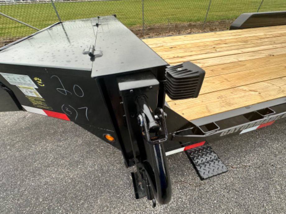 M10022 Skid Steer Trailers 