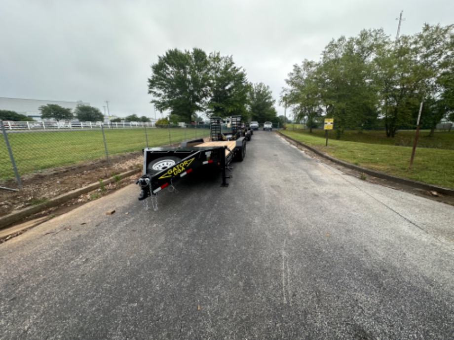 M10022 Skid Steer Trailers 