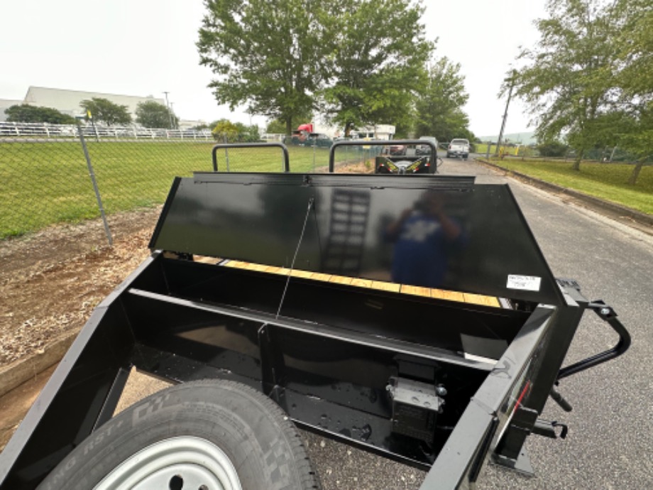 M10023 Skid Steer Trailers 