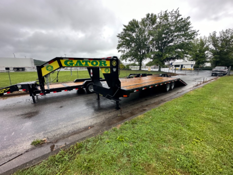 M10026 Skid Steer Trailers 