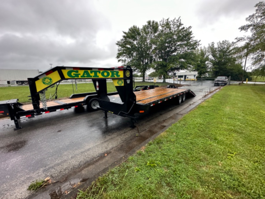 M10026 Skid Steer Trailers 