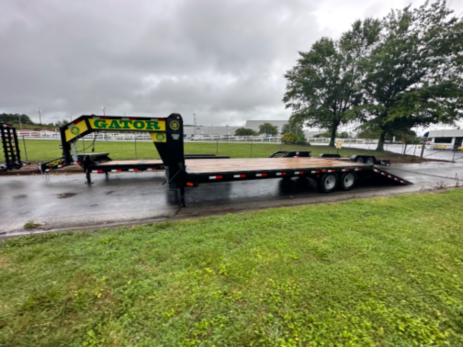 M10026 Skid Steer Trailers 