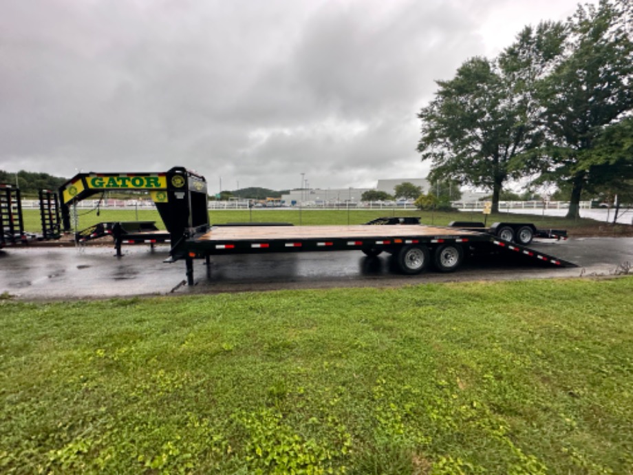 M10026 Skid Steer Trailers 