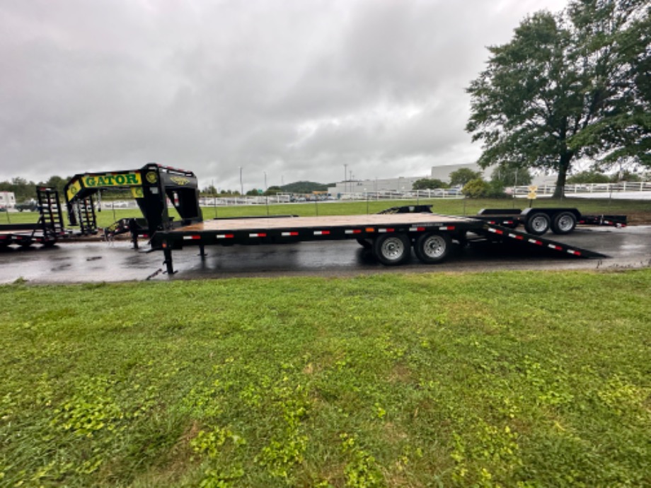 M10026 Skid Steer Trailers 