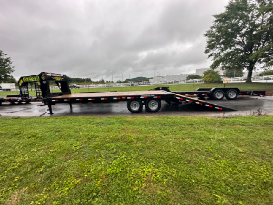 M10026 Skid Steer Trailers 