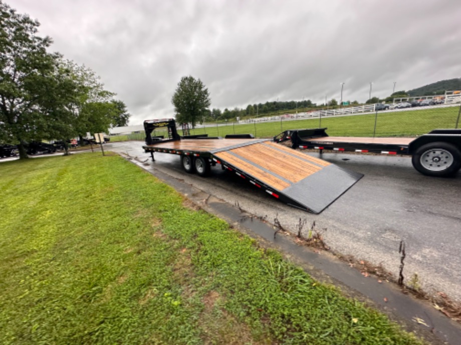 M10026 Skid Steer Trailers 