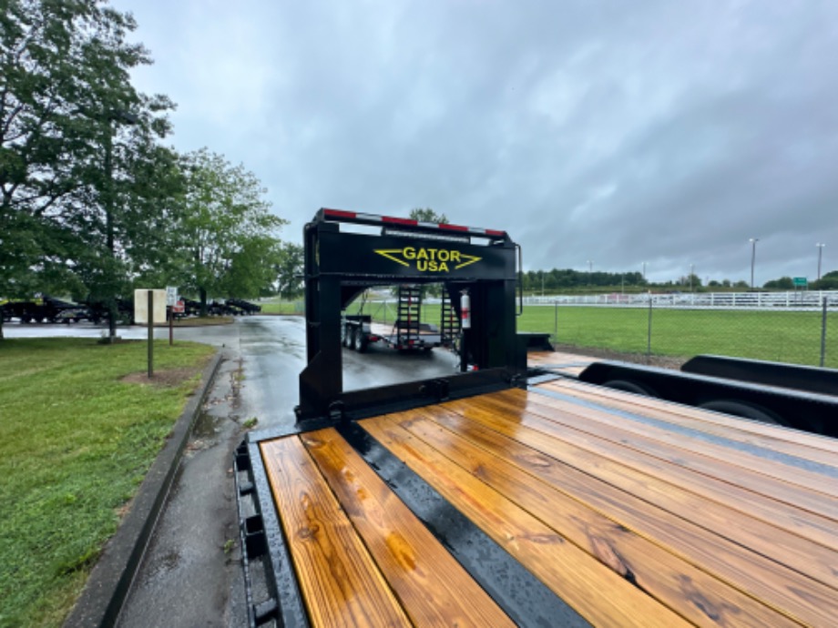 M10026 Skid Steer Trailers 