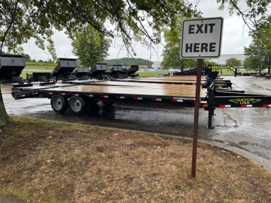 M10028 Skid Steer Trailers 