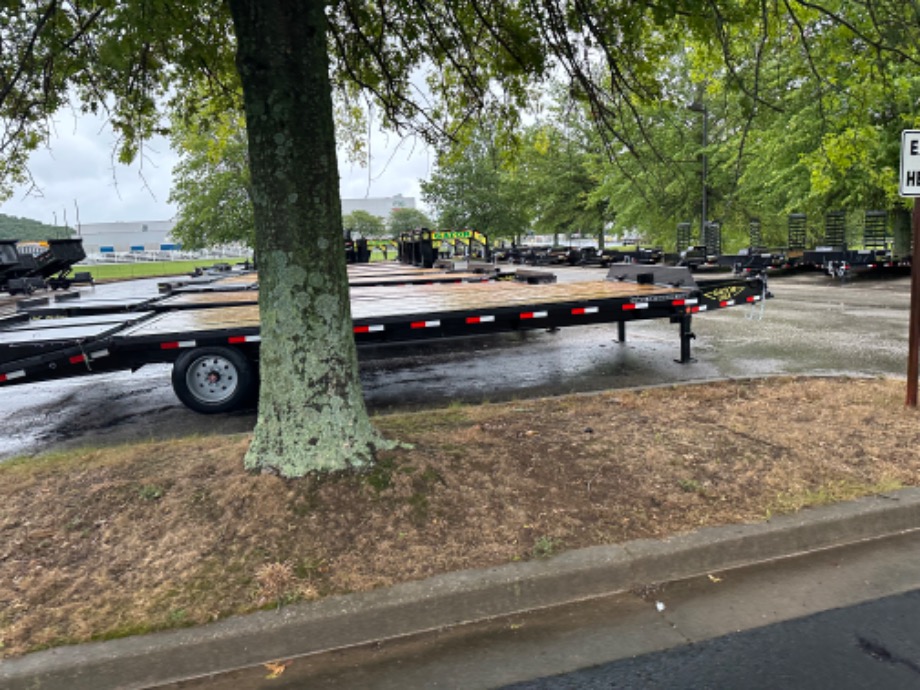 M10028 Skid Steer Trailers 