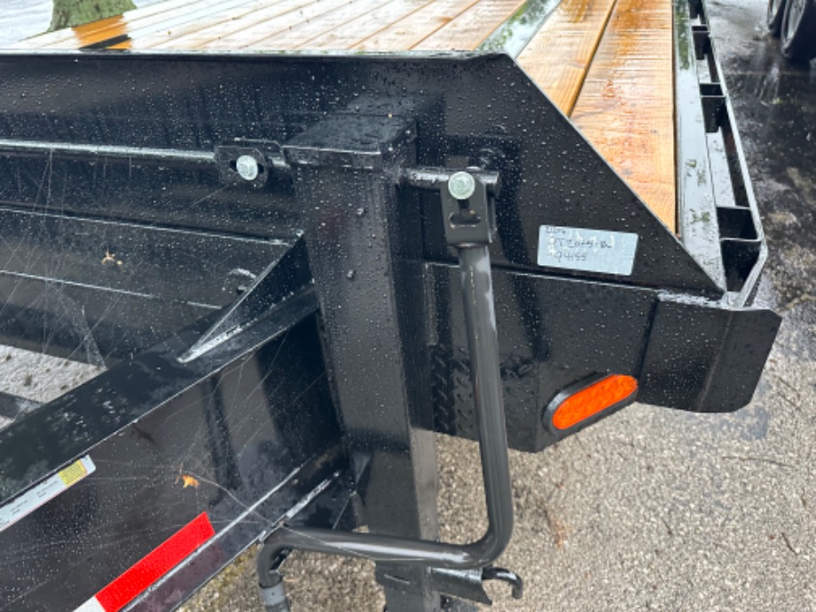 M10028 Skid Steer Trailers 