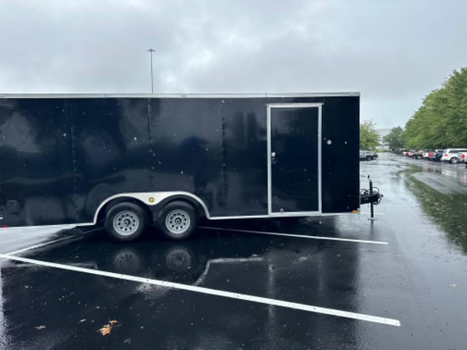 M10032 Best Enclosed Trailer 