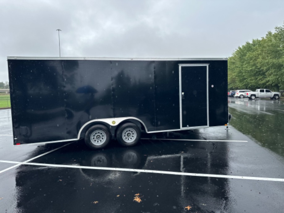 M10032 Best Enclosed Trailer 