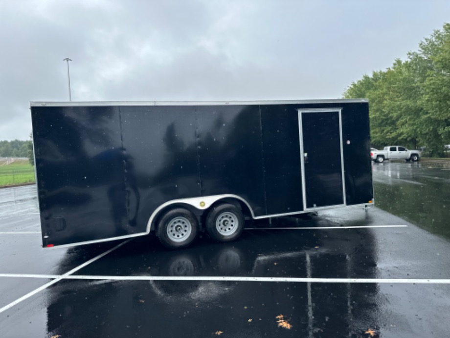 M10032 Best Enclosed Trailer 