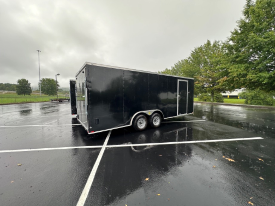 M10032 Best Enclosed Trailer 