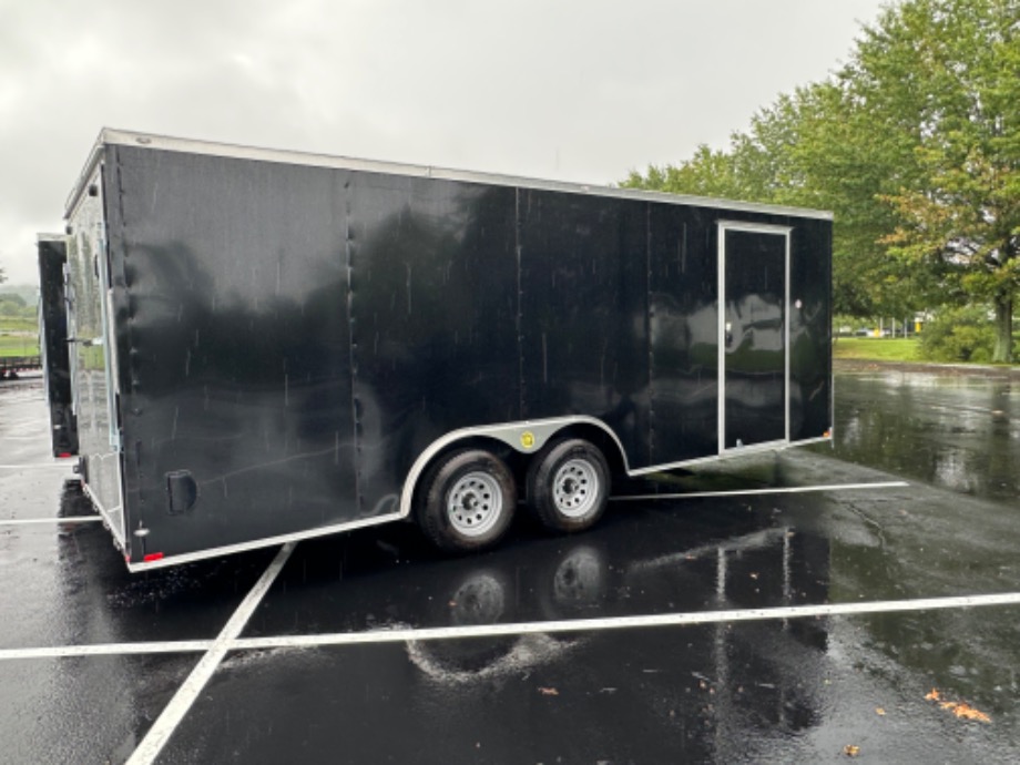 M10032 Best Enclosed Trailer 