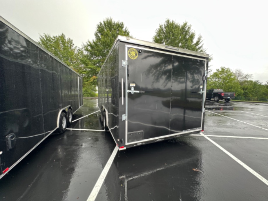 M10032 Best Enclosed Trailer 