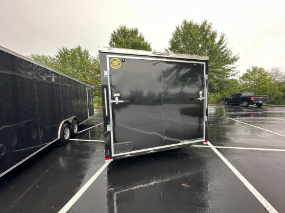 M10032 Best Enclosed Trailer 