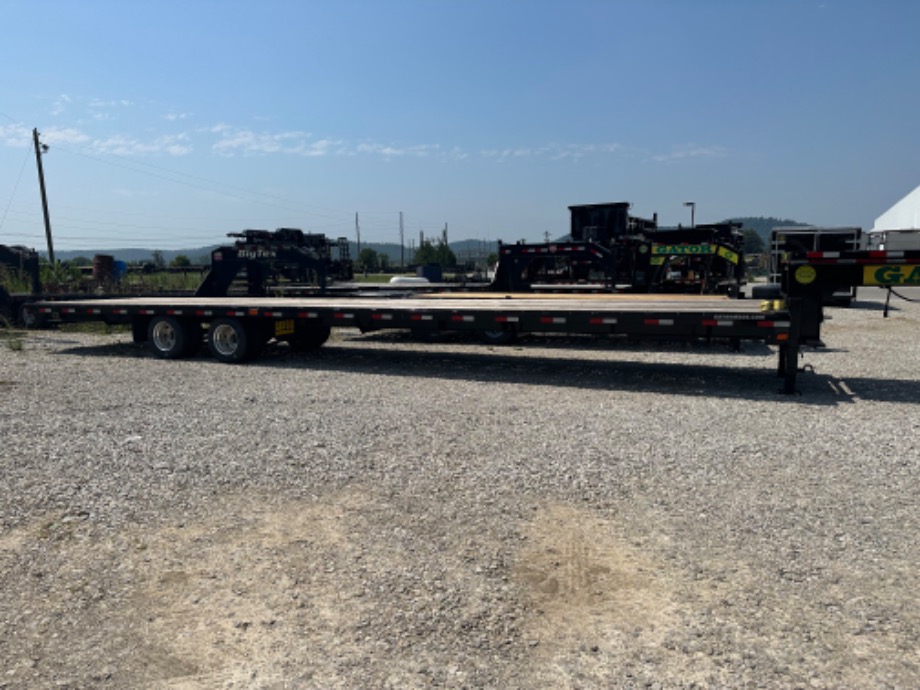 M10039 HotShot Trailers 