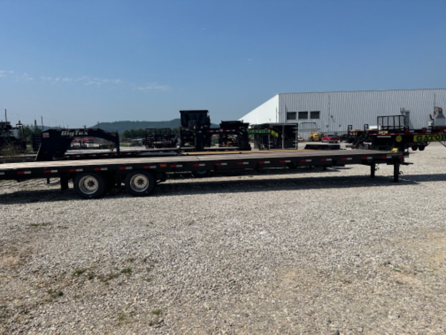 M10039 HotShot Trailers 