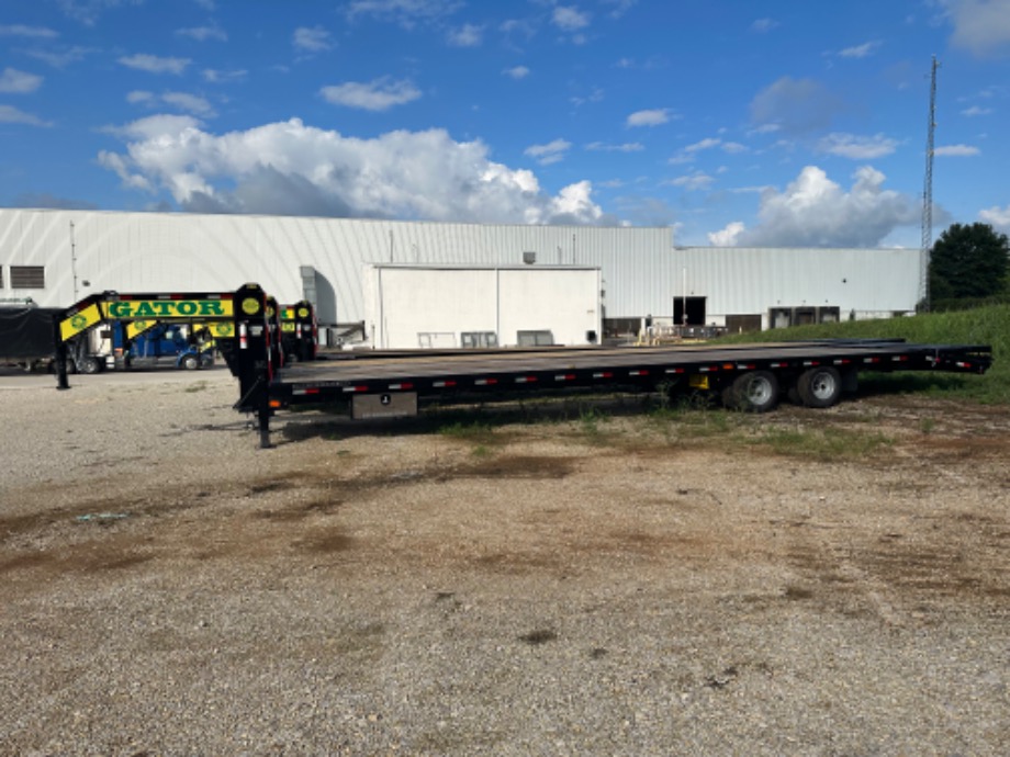 M10043 HotShot Trailers 