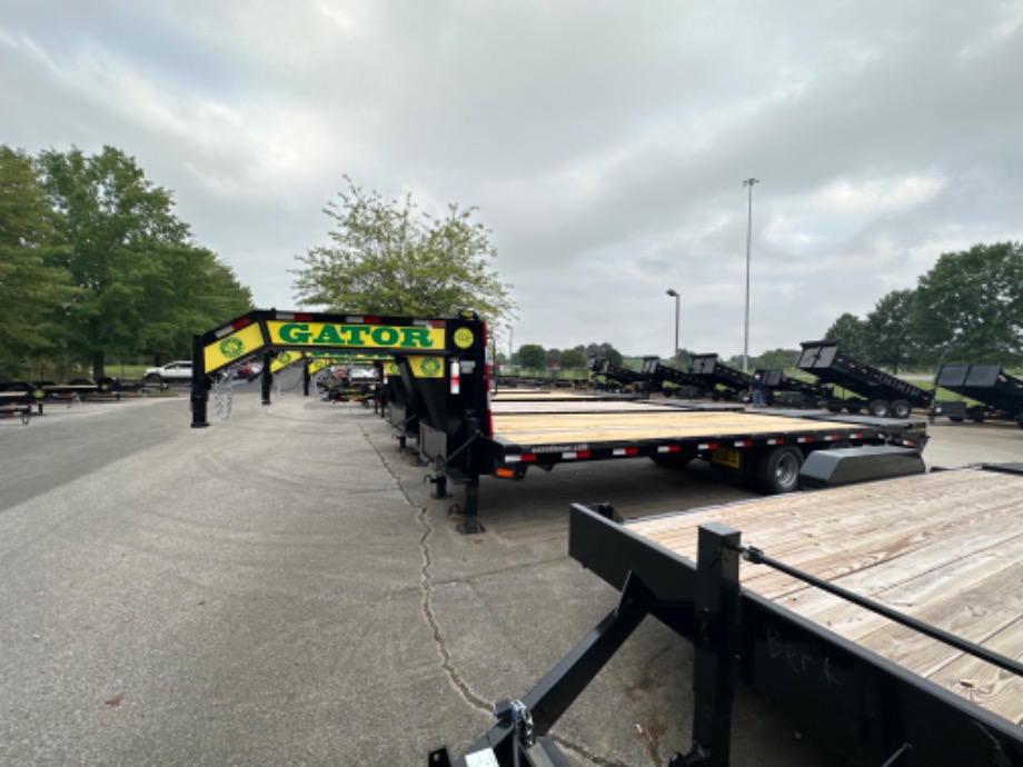 20+5 24.9k Gooseneck Elite  Gooseneck Trailers 