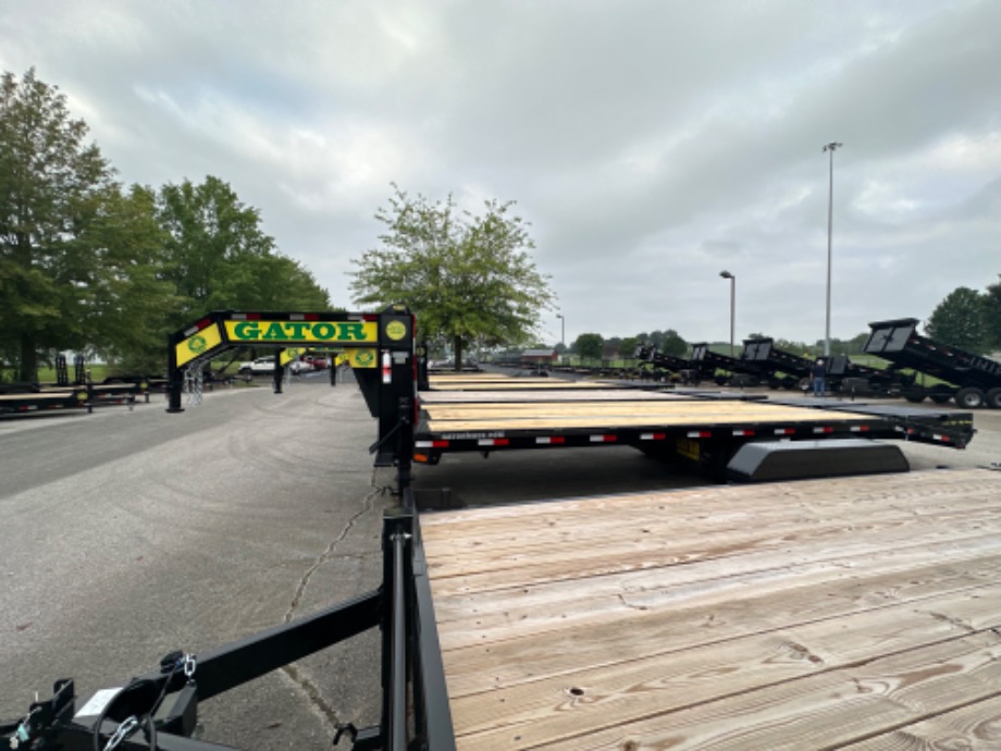 20+5 24.9k Gooseneck Elite  Gooseneck Trailers 