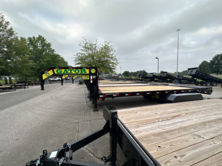 20+5 24.9k Gooseneck Elite  Gooseneck Trailers 