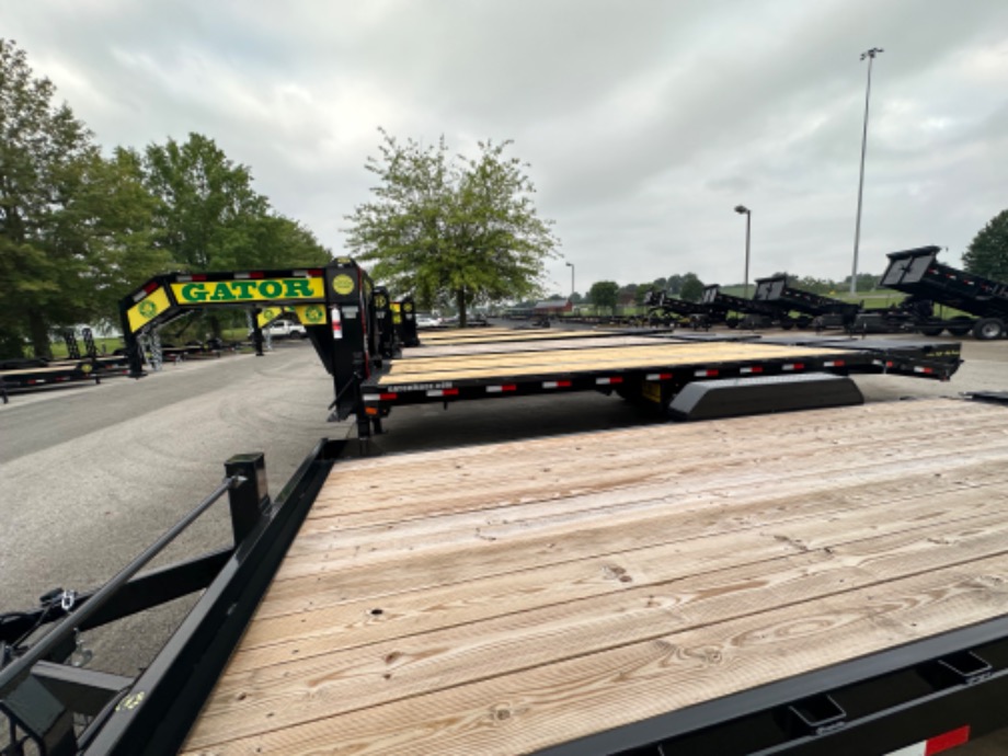 20+5 24.9k Gooseneck Elite  Gooseneck Trailers 