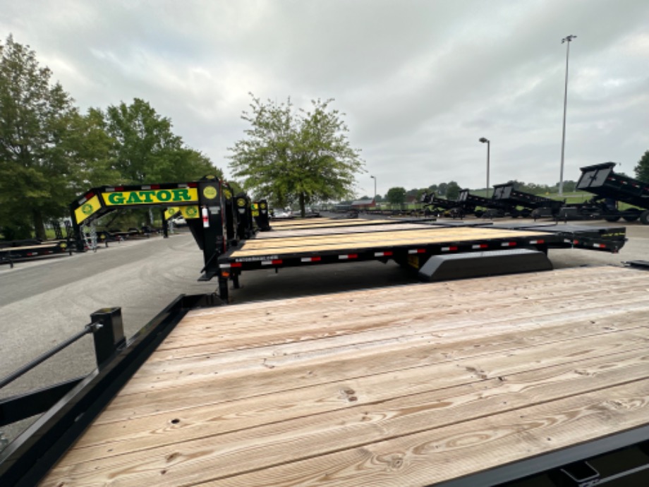 20+5 24.9k Gooseneck Elite  Gooseneck Trailers 