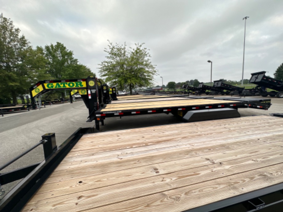 20+5 24.9k Gooseneck Elite  Gooseneck Trailers 