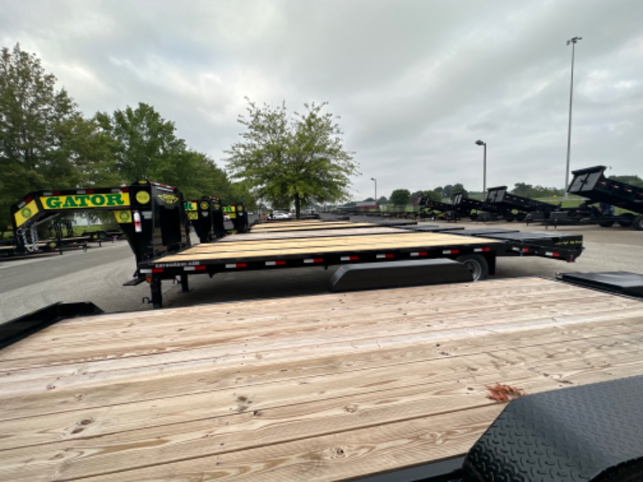 20+5 24.9k Gooseneck Elite  Gooseneck Trailers 