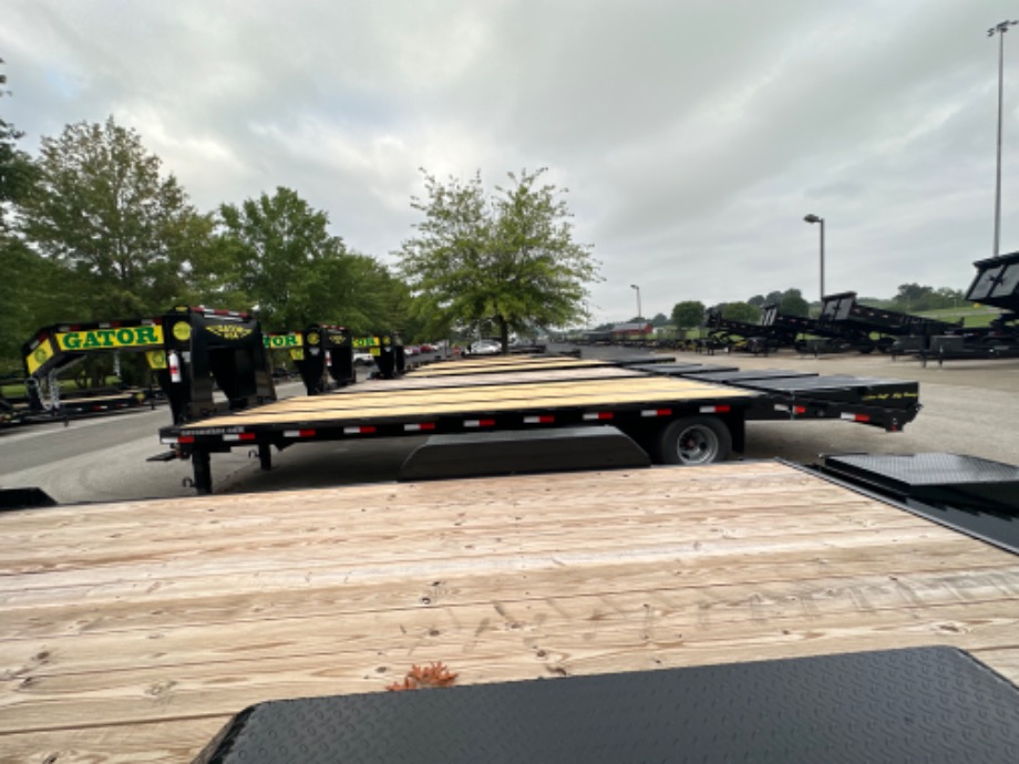 20+5 24.9k Gooseneck Elite  Gooseneck Trailers 