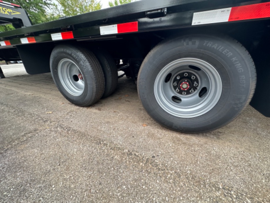 20+5 24.9k Gooseneck Elite  Gooseneck Trailers 