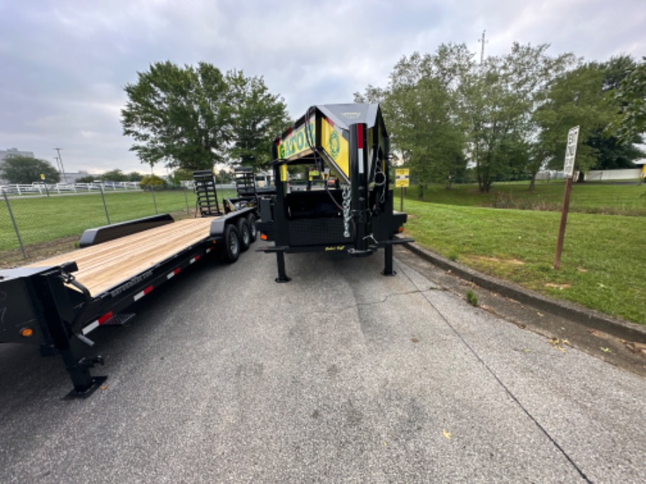 Gosoeneck Trailer For Sale 20+10 8k axle Big Foot Jacks  Gooseneck Trailers 